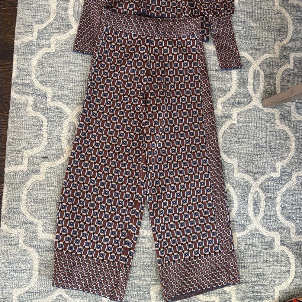 Zara Set - Picture 2 of 3